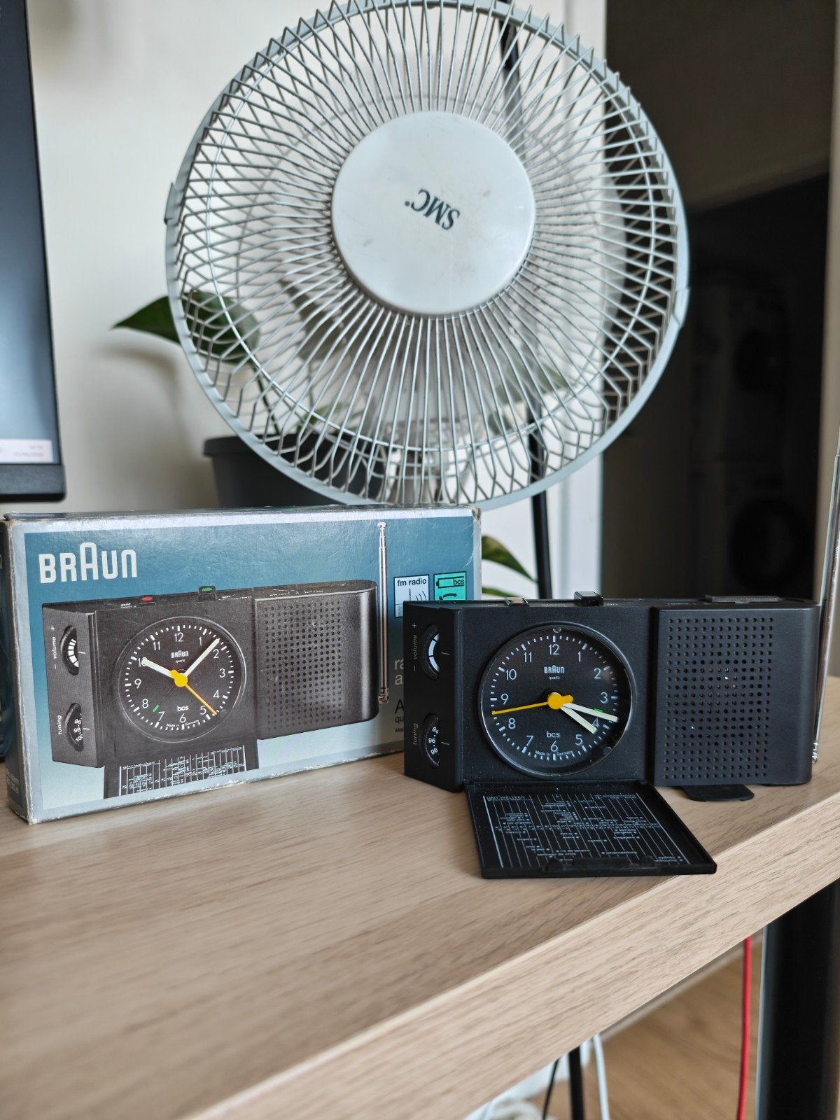 Radio-réveil Braun 1989-1990, Enlèvement