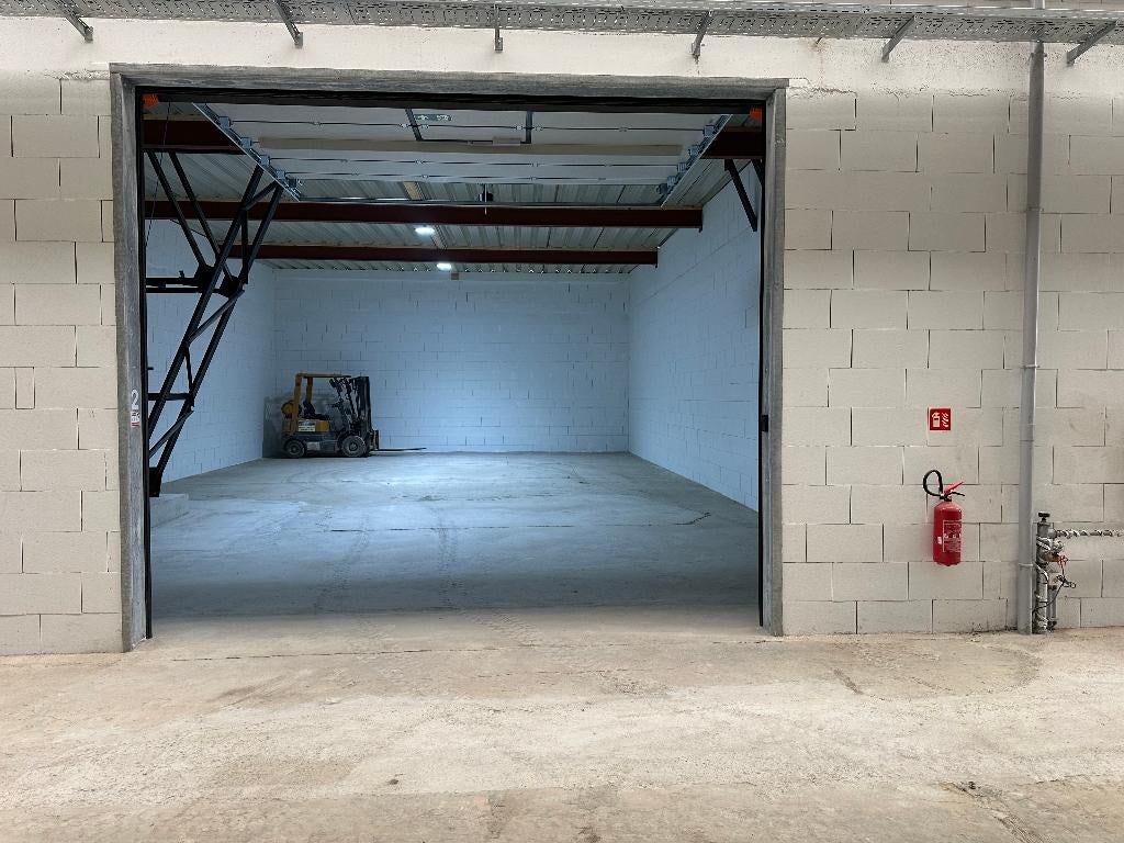 Entrepôt / Box de stockage sécurisé,  prêt à emploi à vendre, Autres types, Mons