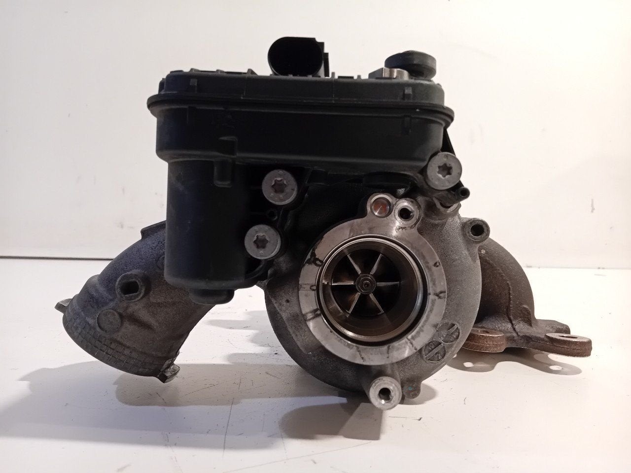 Turbo Volkswagen Tiguan, Autos : Pièces & Accessoires, Van der Ven Autorecycling B.V., Ettenseweg 76, 4706 PB Roosendaal, The Netherlands