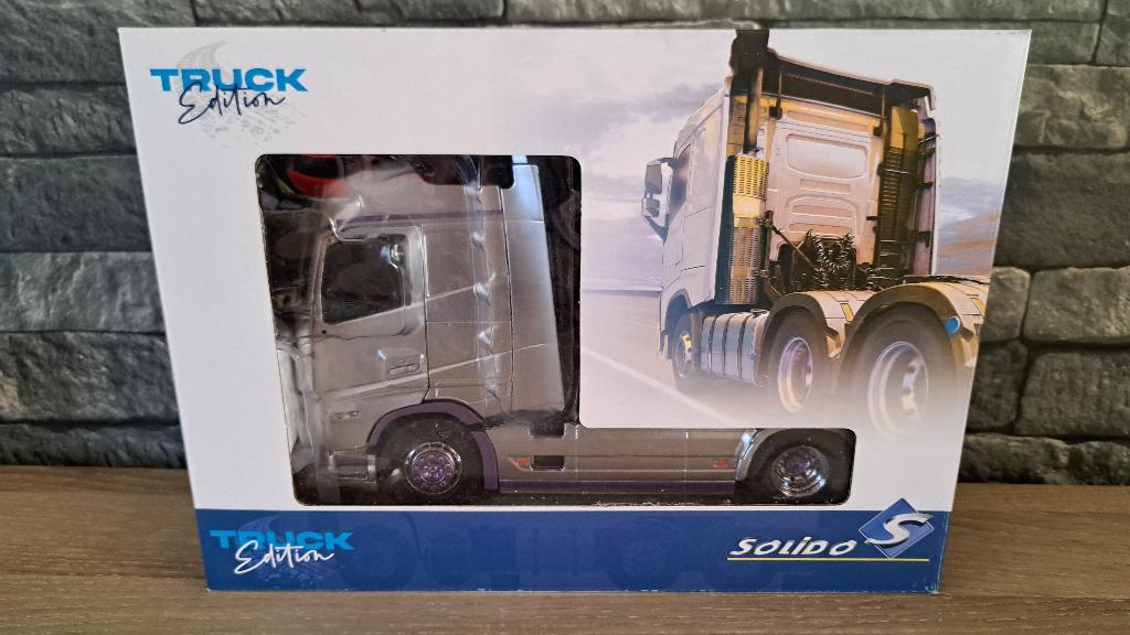 Camion volvo FH XL 1/24ème, Hobby & Loisirs créatifs, Voitures miniatures | 1:24, Autres marques, Enlèvement ou Envoi, Voiture