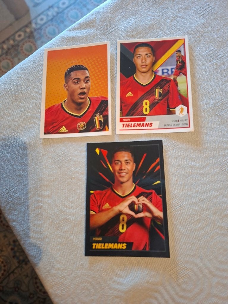 Panini / 3 Stickers / Youri Tielemans / Rode Duivels, Ophalen of Verzenden, Nieuw, Poster, Plaatje of Sticker