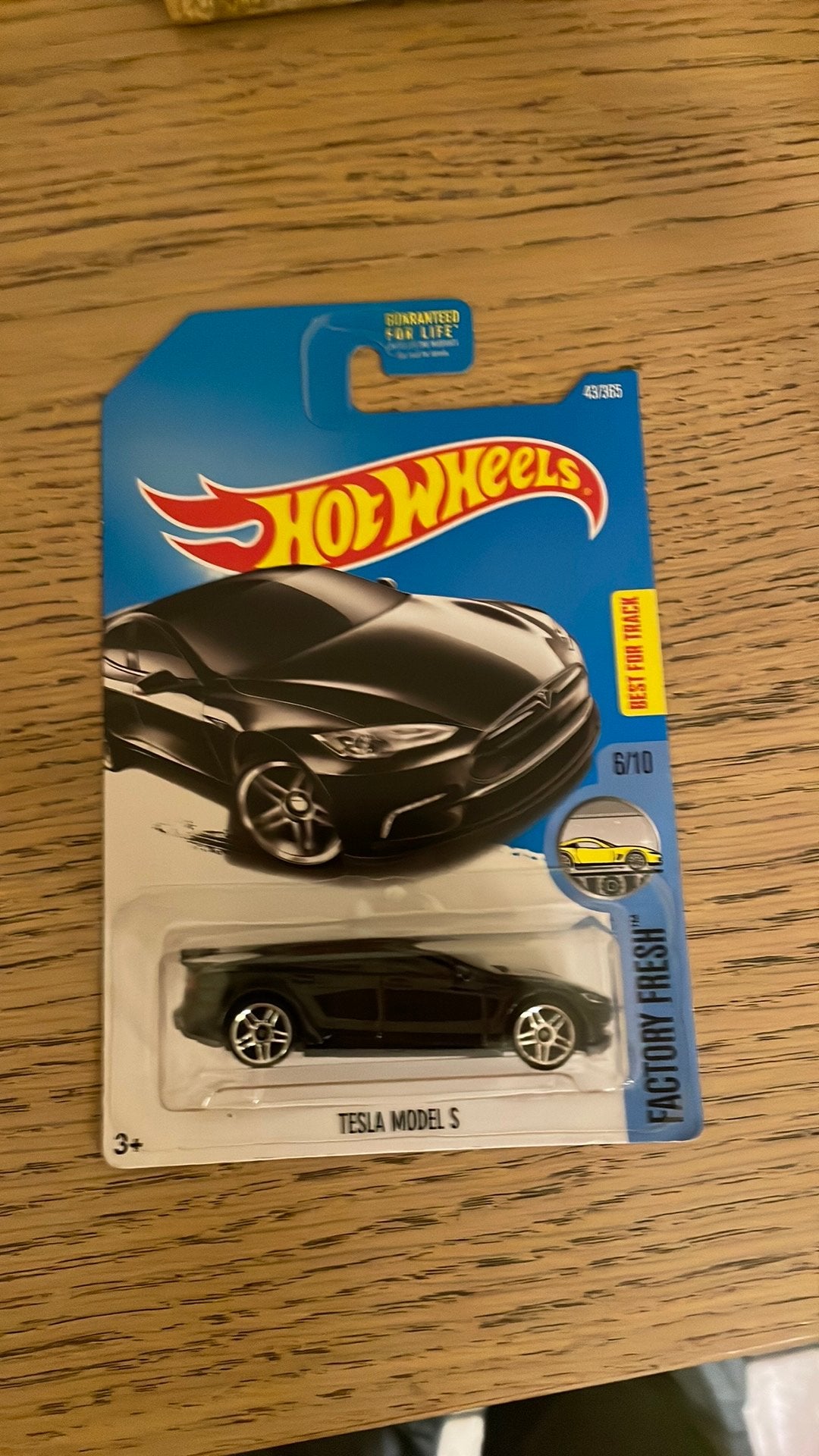 Hot Wheels Tesla Model S - Factory Fresh 2017 ( long card), Enlèvement ou Envoi, Comme neuf, Voiture