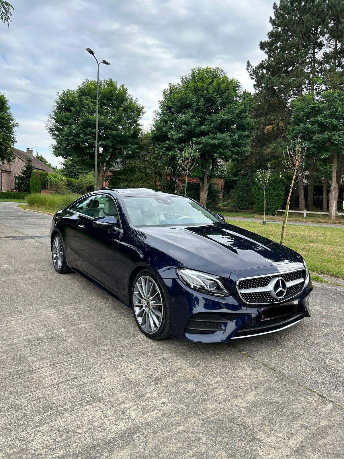 Mercedes E300 COUPE, Autos, Cuir, Achat, Automatique, Particulier
