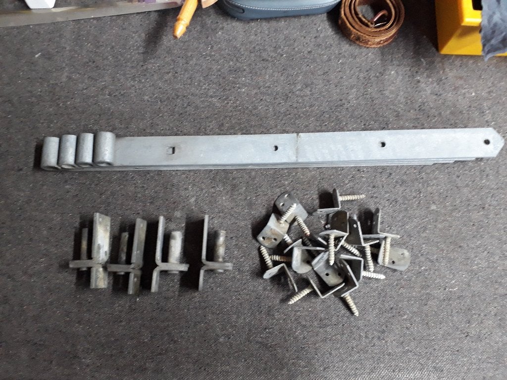 zelf hekje plaatsen, plaatheng en plaatduim, Ophalen, Gebruikt, Minder dan 180 cm, Palen