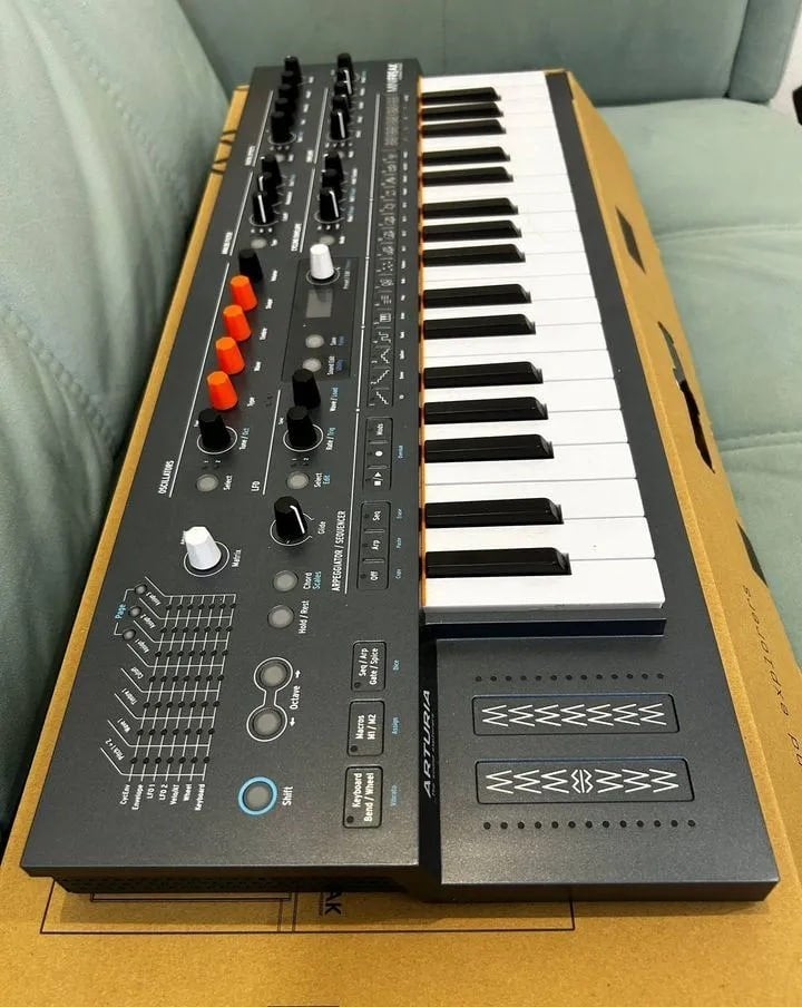 Synthétiseur Arturia MiniFreak (comme neuf), Musique & Instruments, Enlèvement ou Envoi, Comme neuf