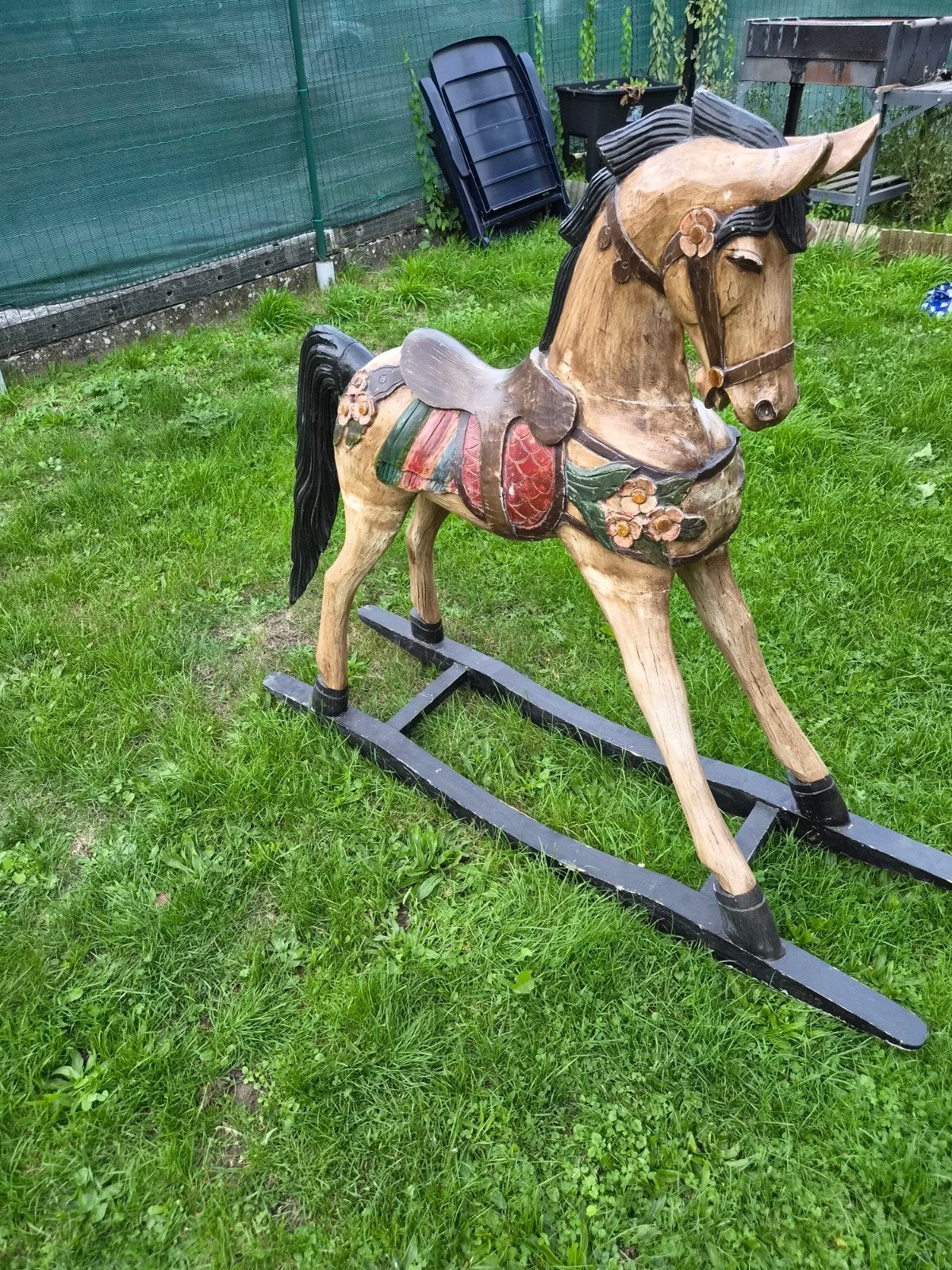 cheval à bascule ancien, Enlèvement