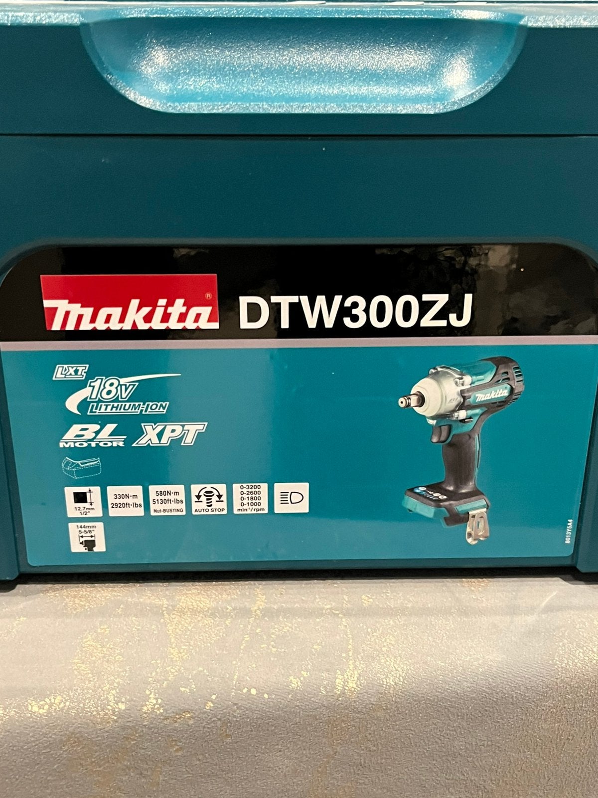 Makita  dtw300ZJ, Ophalen, Makita