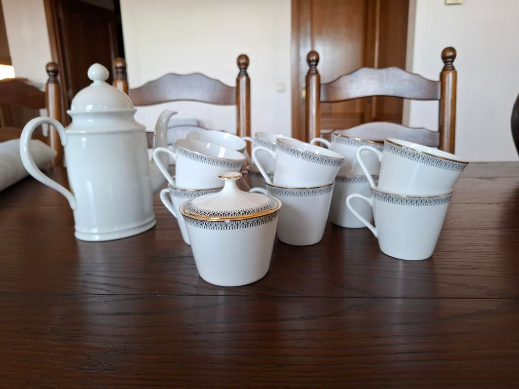 12 koffietassen, suikerpot en kan., Antiek en Kunst, Ophalen of Verzenden