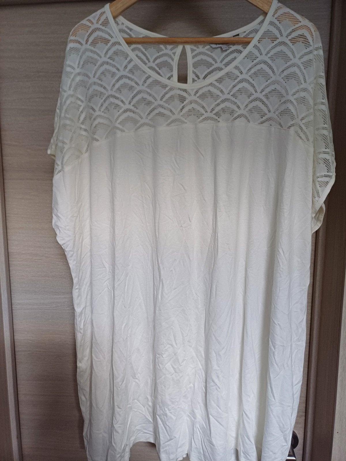 M & S t-shirt ecru XXL(52/54), Kleding | Dames, M&S, Ophalen of Verzenden, Zo goed als nieuw