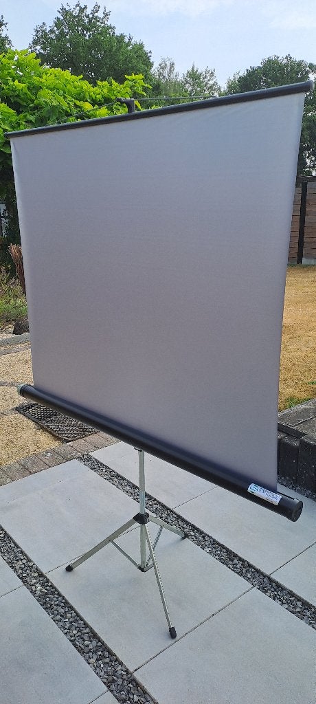 Scherm voor baimer of projectie en tafeltje, Ophalen, Handmatig, Zo goed als nieuw