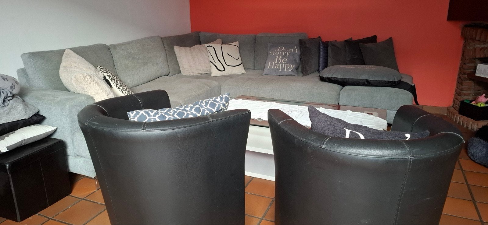 divan en coin + table + 2 fauteuils, Enlèvement