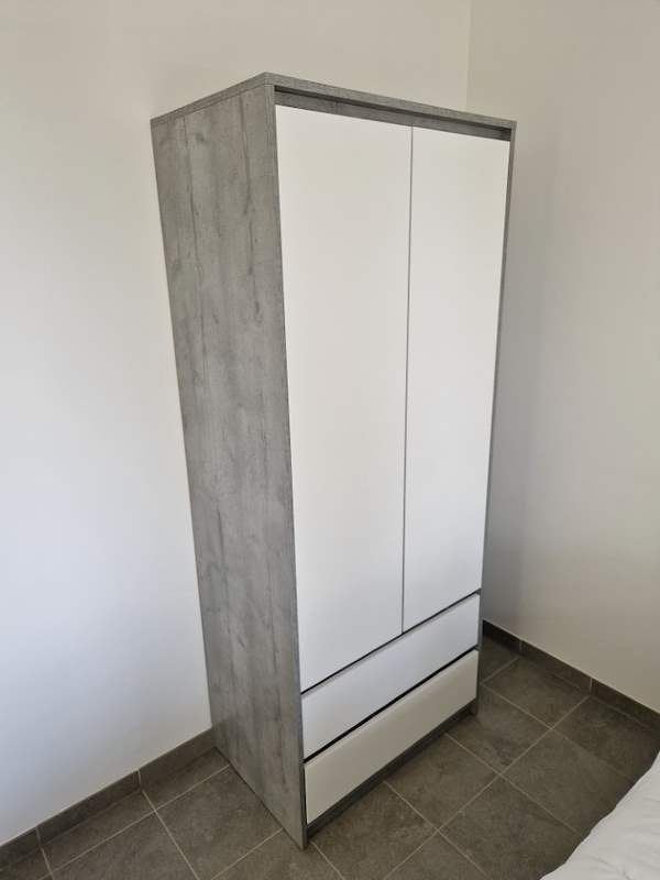 Nieuwe mooie Kleerkast Cementkleur, Huis en Inrichting, Overige materialen, Nieuw, 50 tot 100 cm, Modern