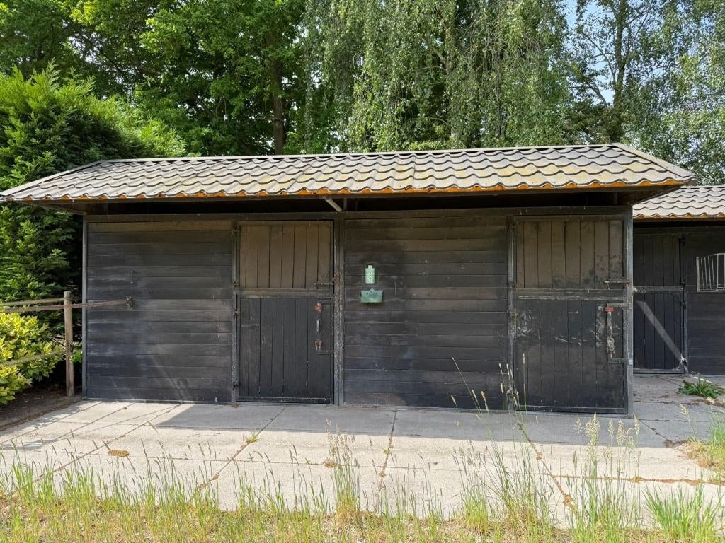 2 x buitenstal met 2 boxen | 3 x 3 meter | Goede staat, Weidegang, 4 paarden of pony's of meer