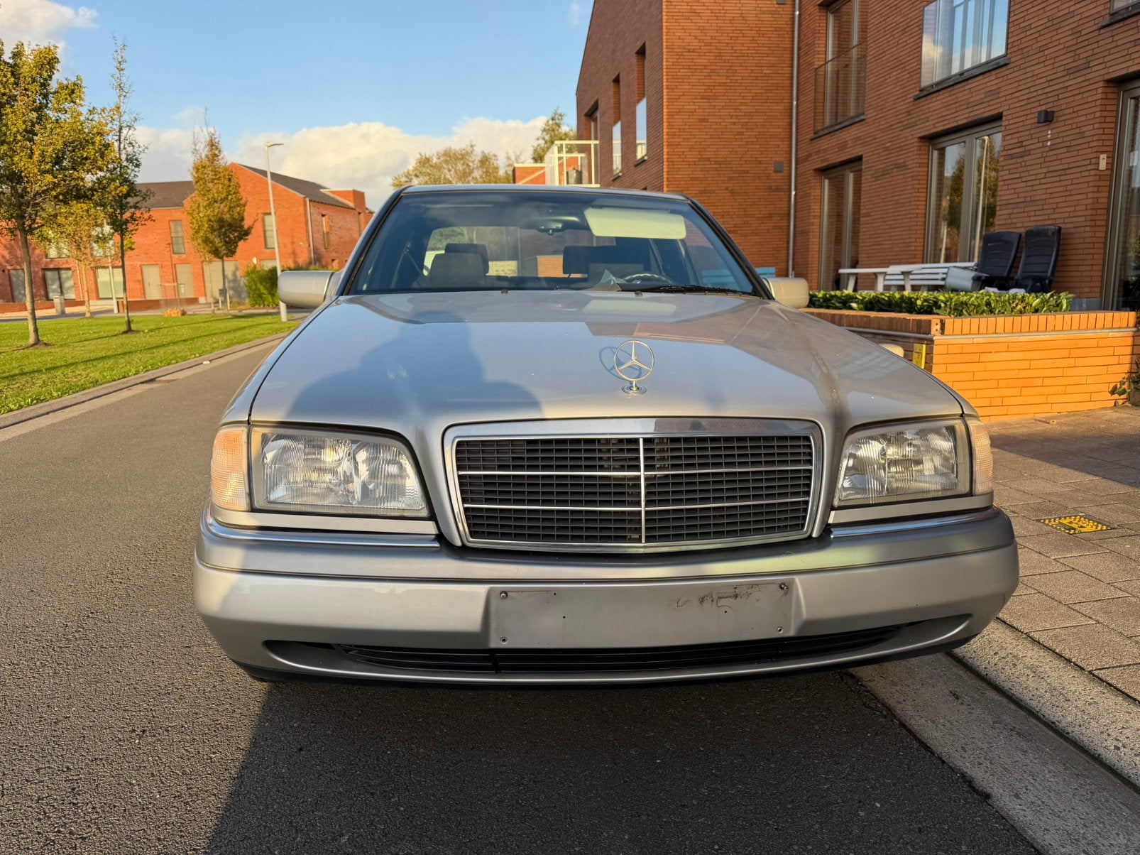 Mercedes C220 *141.000 Km*1997*TOP STAAT*1E EIGENAAR*CARPASS, Auto's, Dealer onderhouden, Stof, Elektrische ramen, 5 deurs
