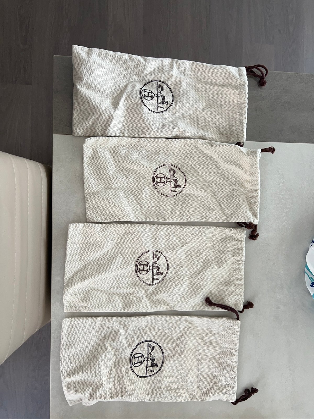 Sacs à chaussures ou sandales Hermès, Envoi, Comme neuf, Autres couleurs, Autres marques