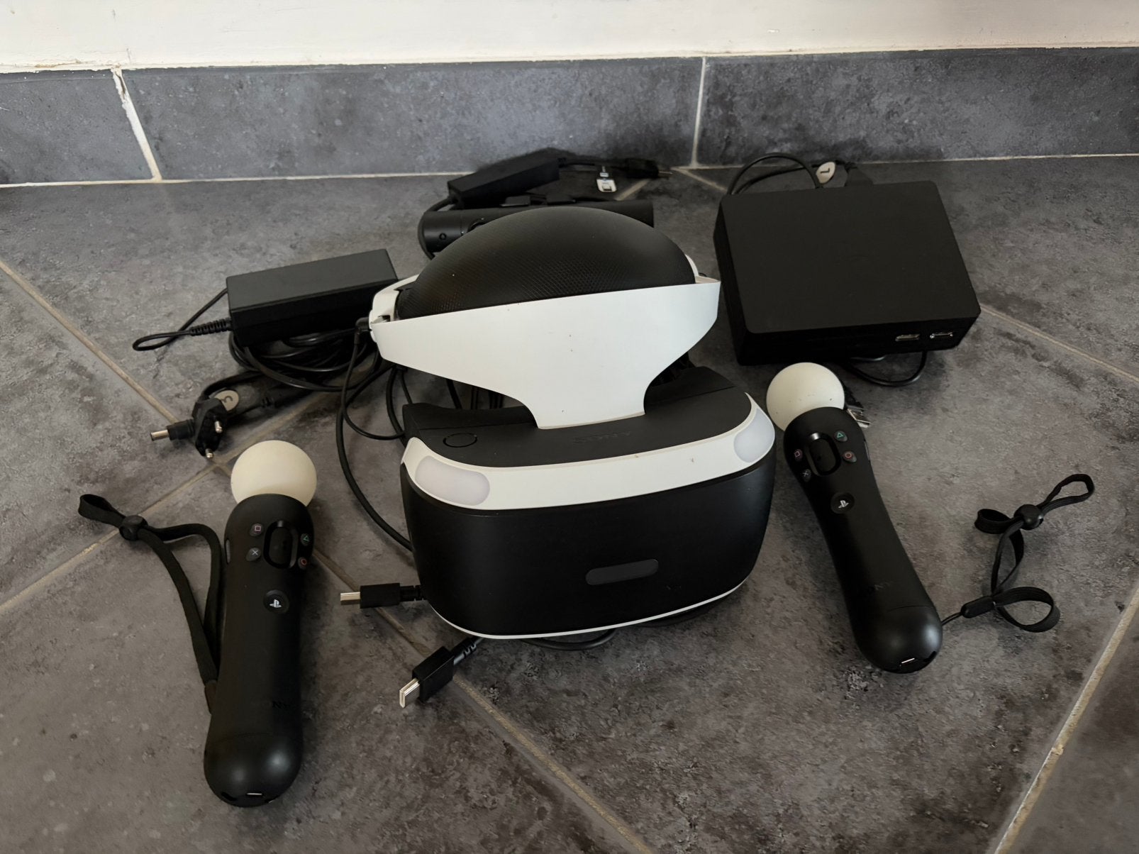 PSVR - In perfecte staat (+2 VR games: astro bot, iron man), Ophalen, Zo goed als nieuw