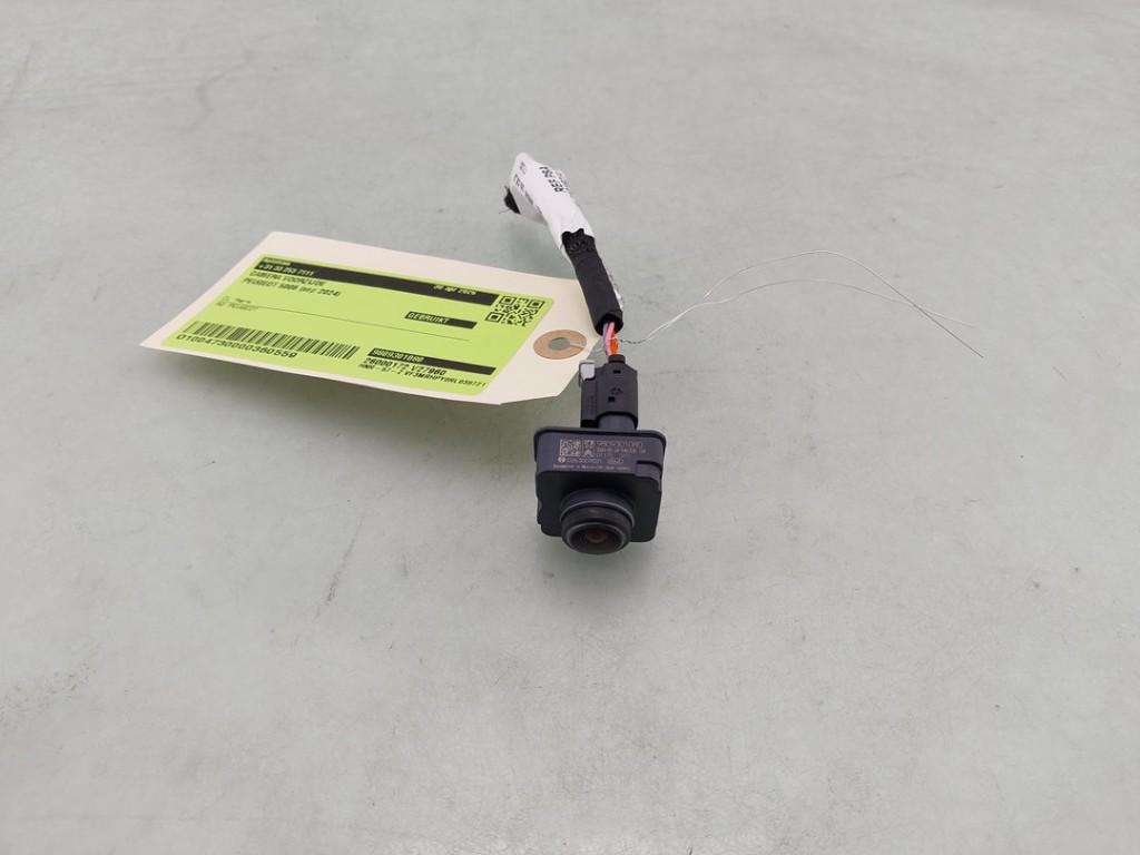 CAMERA VOOR 5008 II (M4 / MC / MJ / MR) (|9809301080|), Kontakt-peugeot@peugeot.com, Gebruikt, Peugeot Deutschland GmbH, Bahnhofsplatz
65423  Rüsselsheim, DE