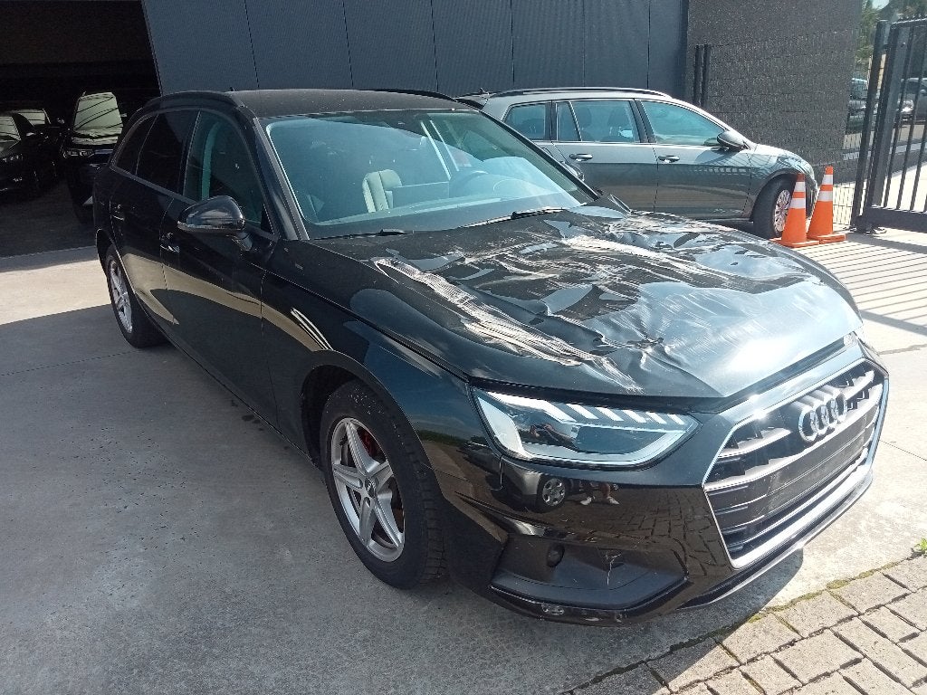 A4AVANT 2.0TDI AUTOMAAT FACELIFT MET SCHADE, Auto's, Audi, 4 cilinders, A4, Leder, Bedrijf