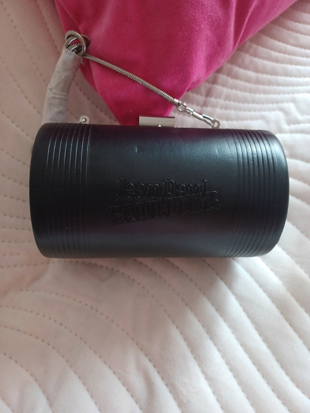 GAULTIER SAC boite aumonière neuf, Bijoux, Sacs & Beauté, Beauté | Parfums, Envoi