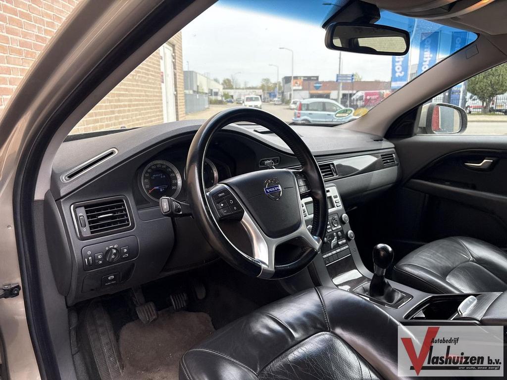 Volvo V70 2.4 D5 Summum | Leder | Climate | Cruise | PDC | T, Auto's, Volvo, V70, Parkeersensor, Zilver of Grijs, Te koop