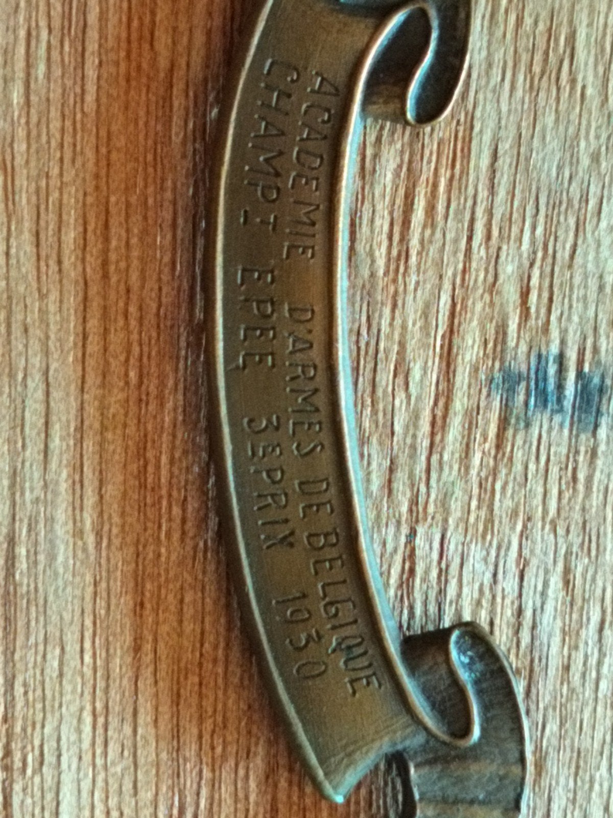 Médaille, Enlèvement