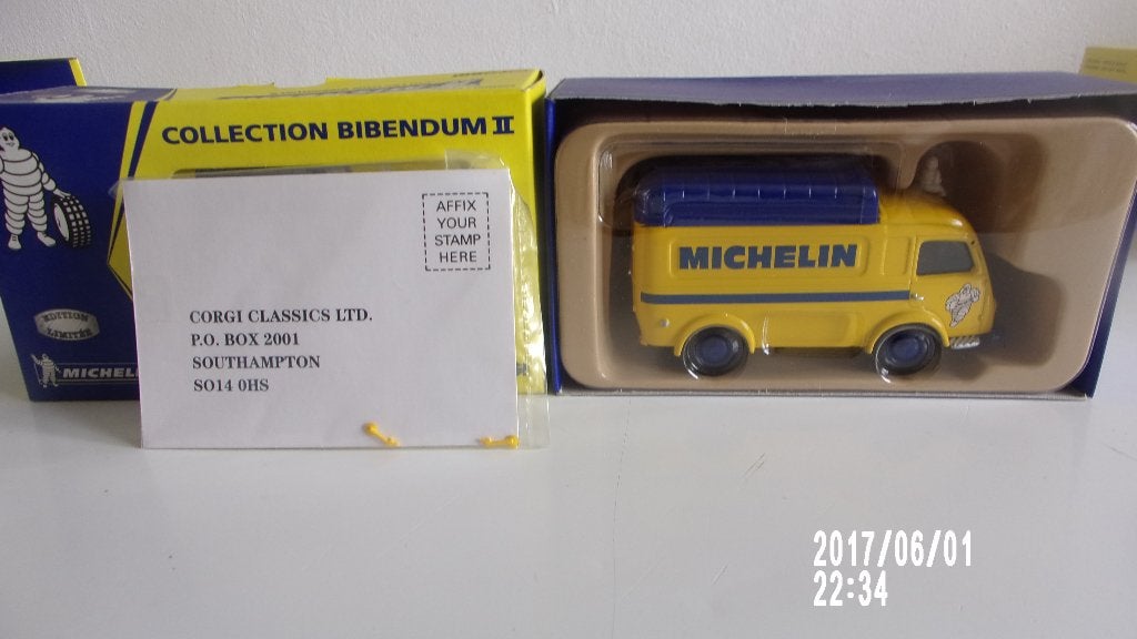 MICHELIN RENAULT 1000KG REHAUSSE NEUF 1/43.1296/2700, Enlèvement ou Envoi, Neuf, Voiture, Corgi