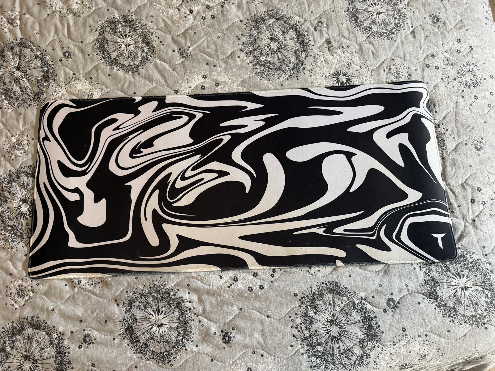 Gaming Muismat / Desk Mat - Zwart Wit Wave Design - 40x90 cm, Ophalen, Ergonomisch, Gebruikt