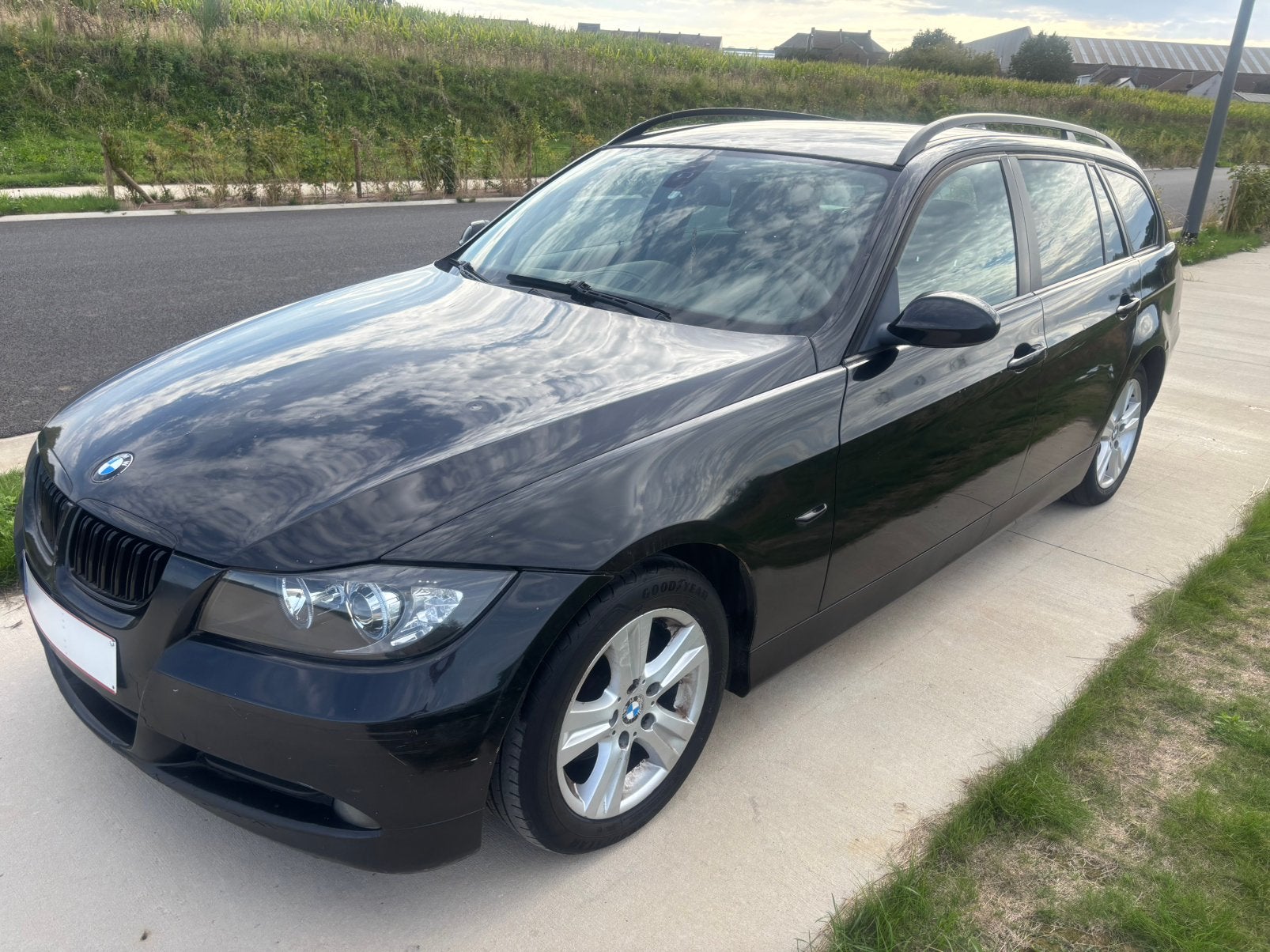 BMW 320D Break Cuir -GPS- 284000KM, Autos, BMW, 78 g/km, Achat, Entreprise, Boîte manuelle