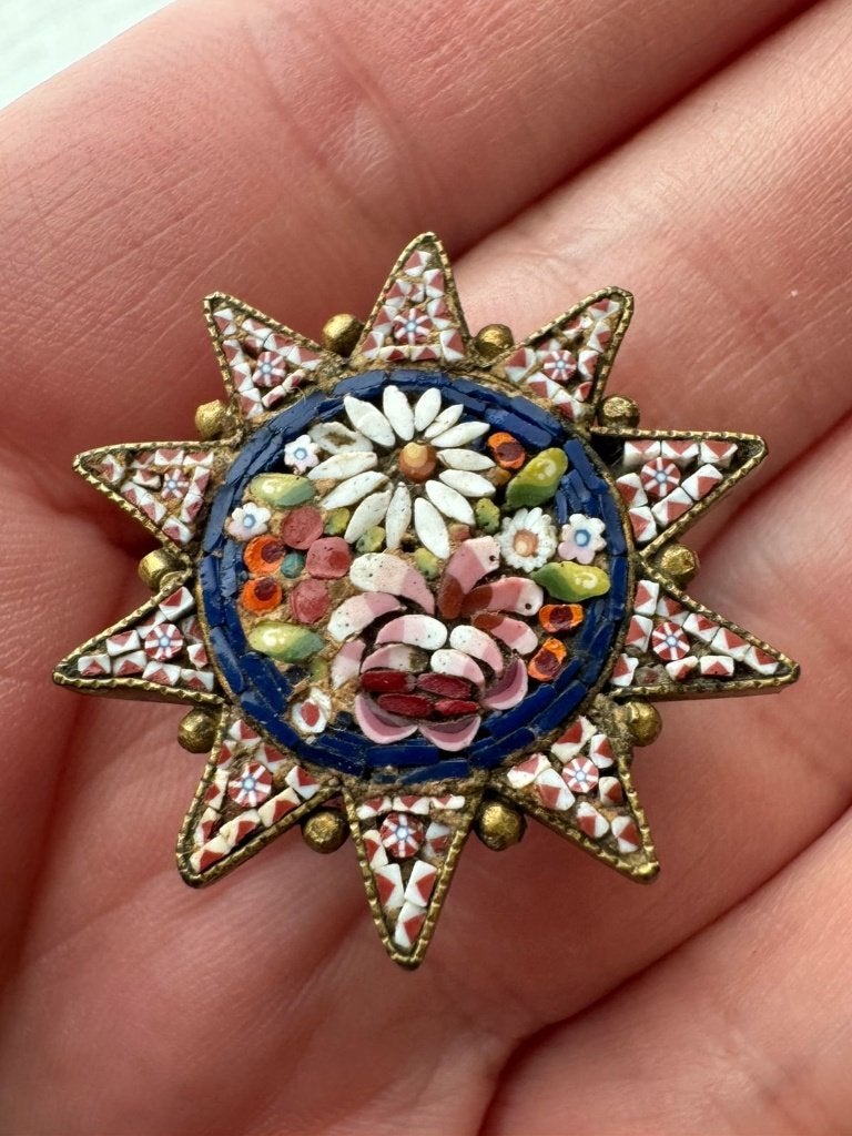 Vintage/antieke Millefiore Italiaanse broche, Handtassen en Accessoires, Overige materialen, Gebruikt, Overige kleuren, Minder dan 4 cm
