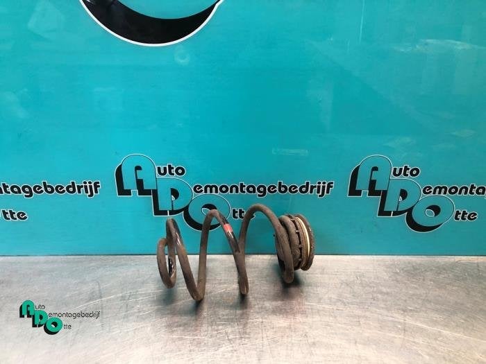 Schroefveer achter van een Renault Twingo (Twingo 07-), Gebruikt, -, Renault, -
