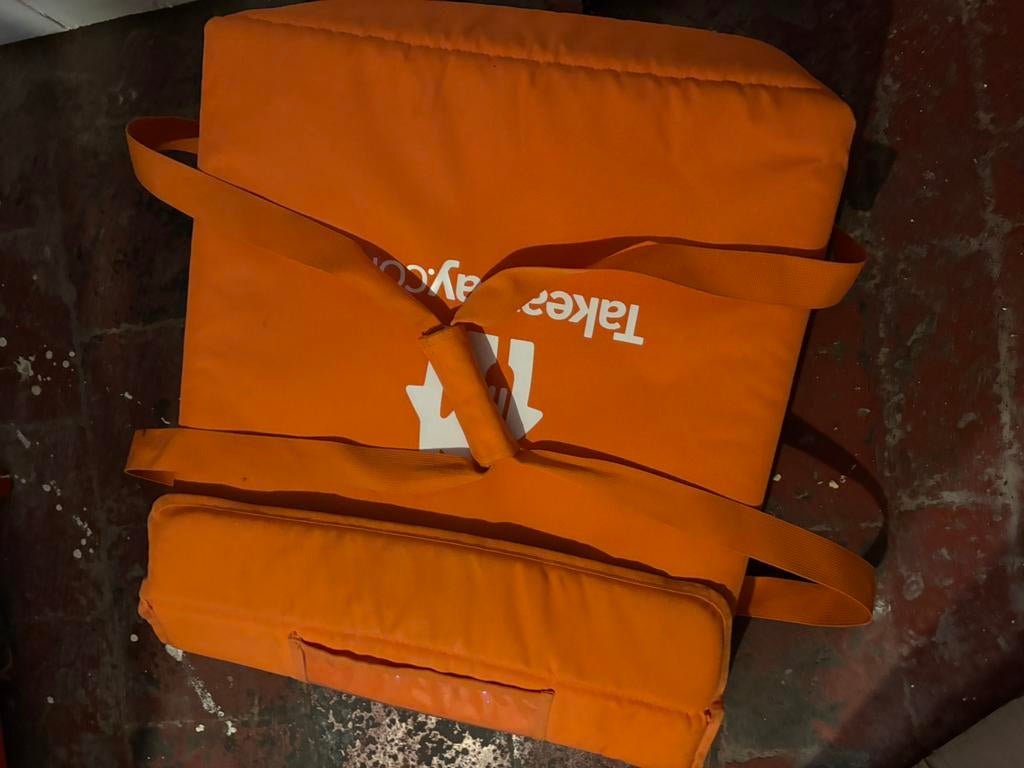 Sac Takeaway, Ophalen, Zo goed als nieuw