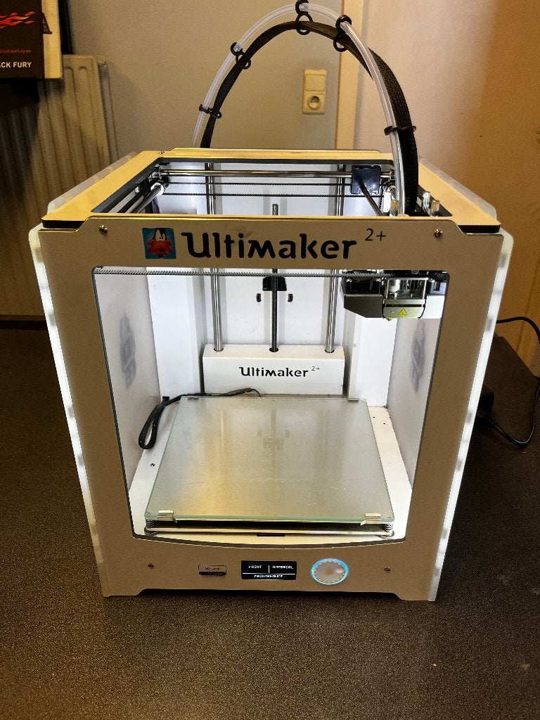 Ultimaker 2+ 3D Printer, Enlèvement, Utilisé