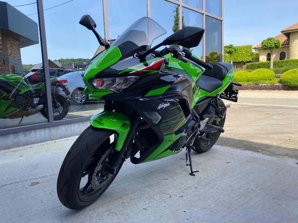 Kawasaki Ninja 650 09/2023 2600km neuf 1er prop 50kw, Motos, Plus de 35 kW, Échappement sport, 649 cm³, Neuf