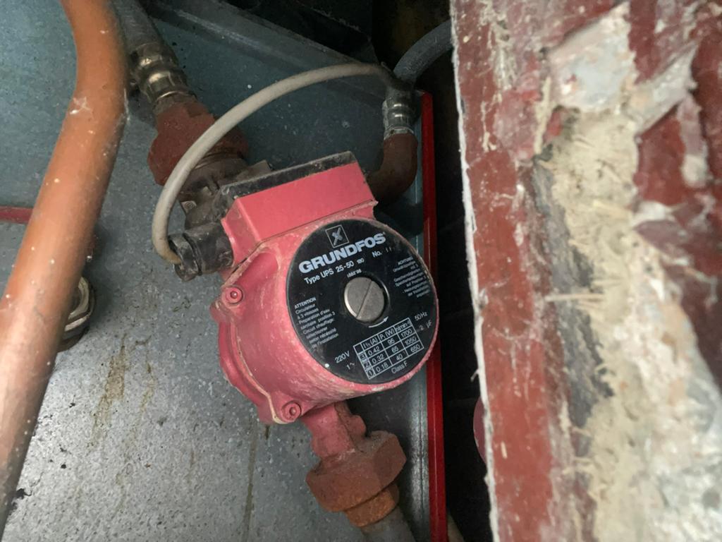 Circulateur Grundfos, Bricolage & Construction, Enlèvement, Utilisé