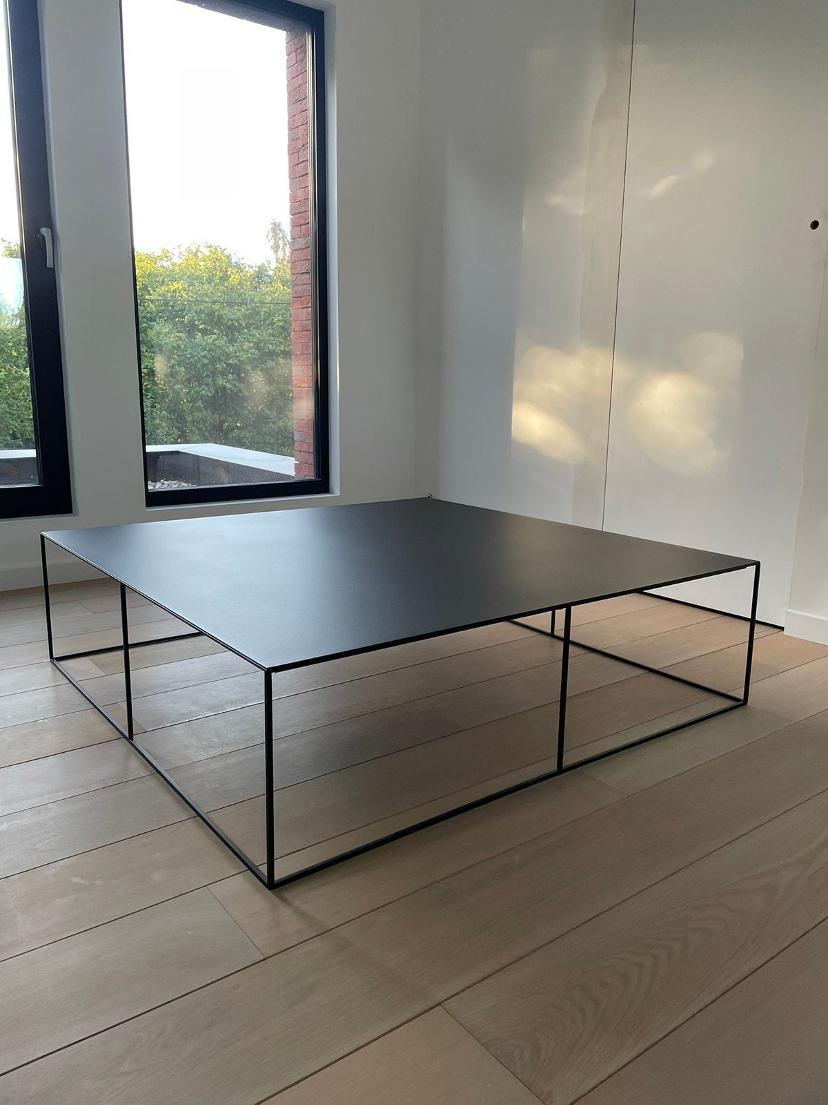 Table basse ZEUS Slim Irony noire, Maison & Meubles, Enlèvement, Comme neuf