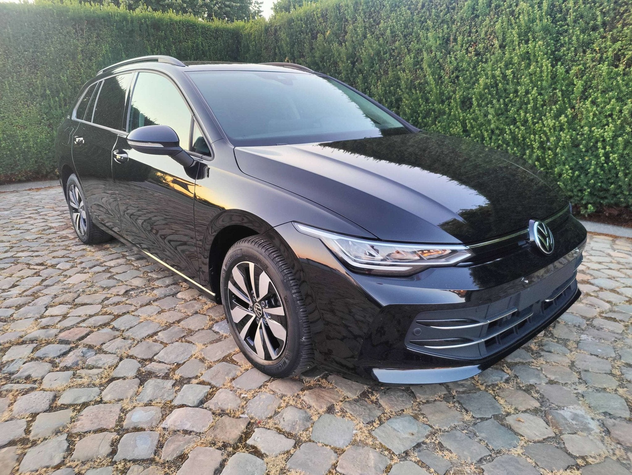 Volkswagen Golf Variant 1.5 eTSI Goal DSG (bj 2024), Auto's, Stof, Zwart, 4 cilinders, 116 pk