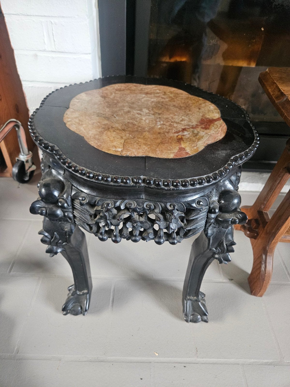 Oud Chinees zadel in gesneden hout en roze marmer -, Ophalen of Verzenden
