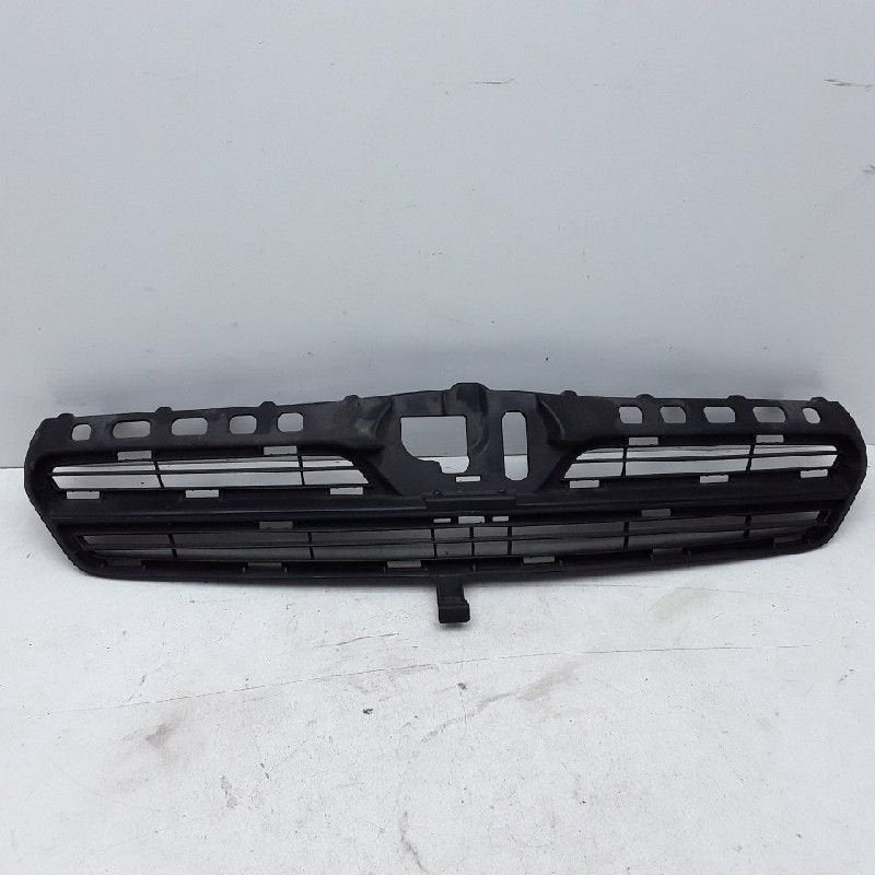 CALANDRE Toyota Corolla (E12) (11-2001/03-2007), Utilisé, Toyota