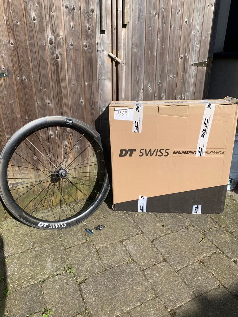 DT Swiss ARC 1400 DICUT 48 – roue arrière – frein à patins, Vélos & Vélomoteurs, Enlèvement, Comme neuf