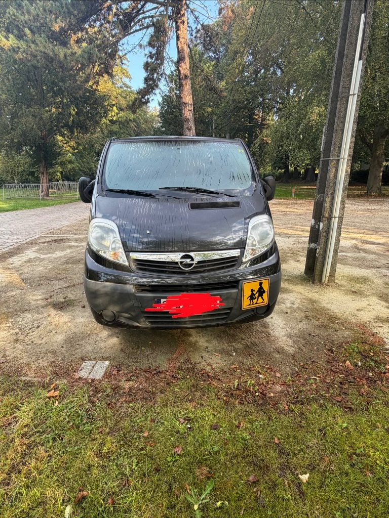 Opel Vivaro, Auto's, Zwart, 9 zetels, Particulier, 84 kW