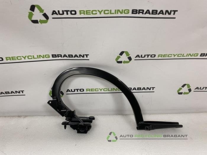 Charnière hayon d'un BMW 3-Serie, -, 3 mois de garantie, Utilisé, -