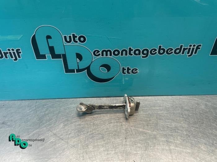 Butée 2portes gauche d'un Citroen C1 (C1 08-), Autos : Pièces & Accessoires, -, 3 mois de garantie, Utilisé, -
