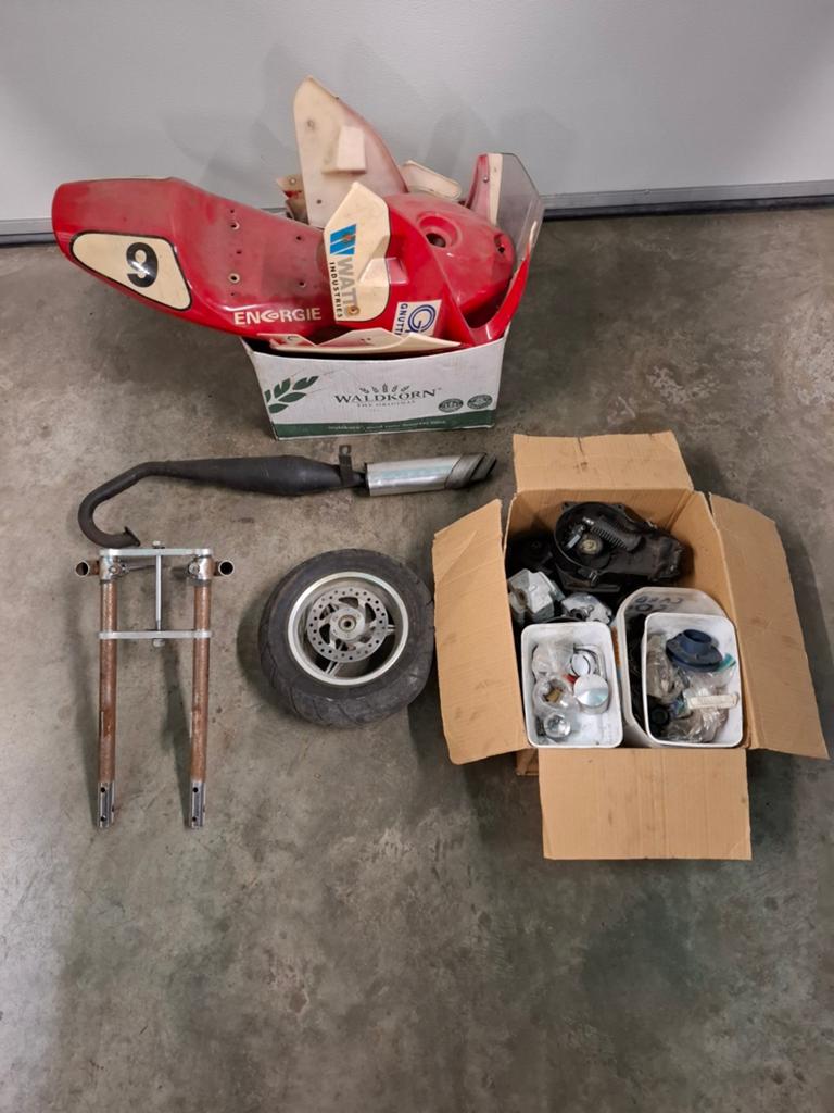 Pocketbike onderdelen, Ophalen