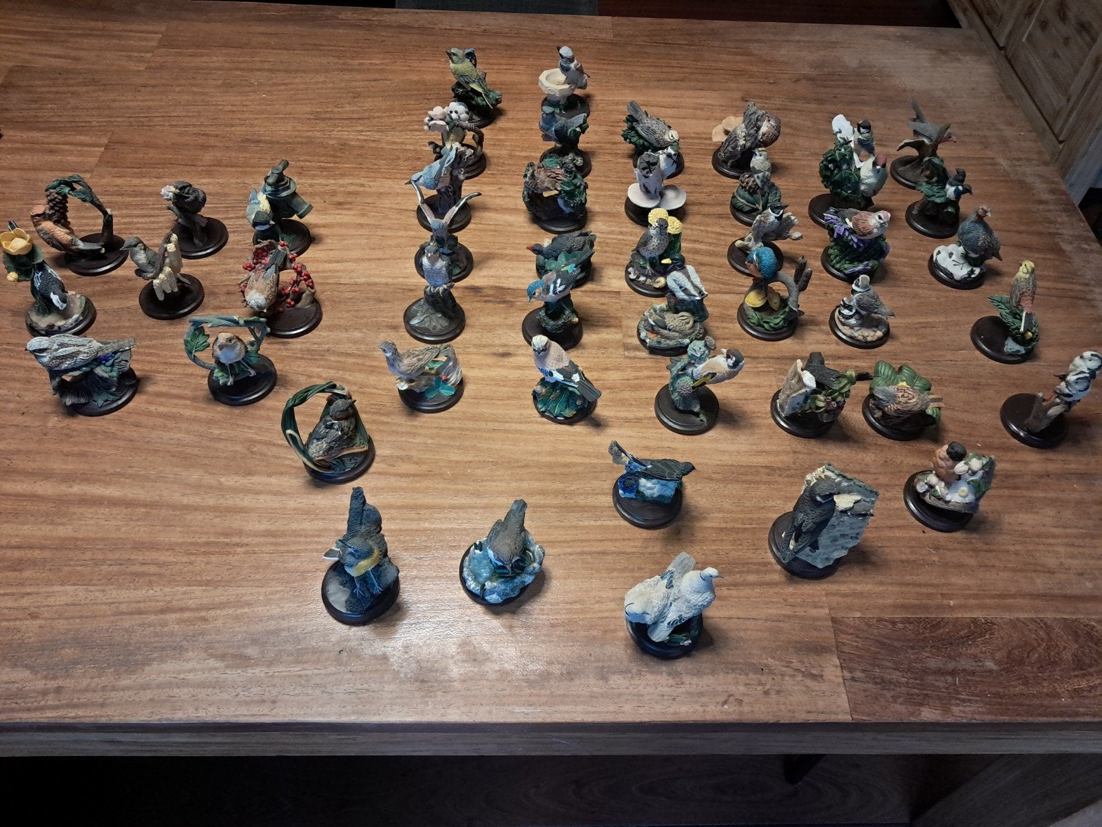 Lot 48 figurines Eaglemoss – The Country Bird Collection –, Enlèvement