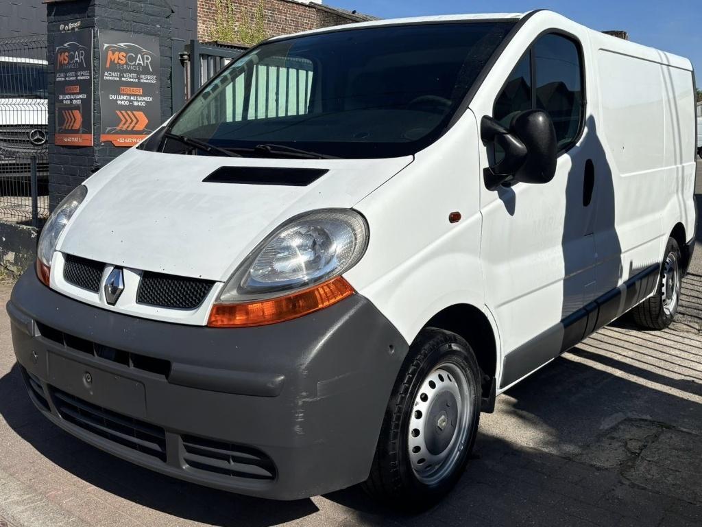 Renault Trafic 1.9 DCi 2004 1er propriétaire Bon état, Stof, Renault, Wit, Euro 3