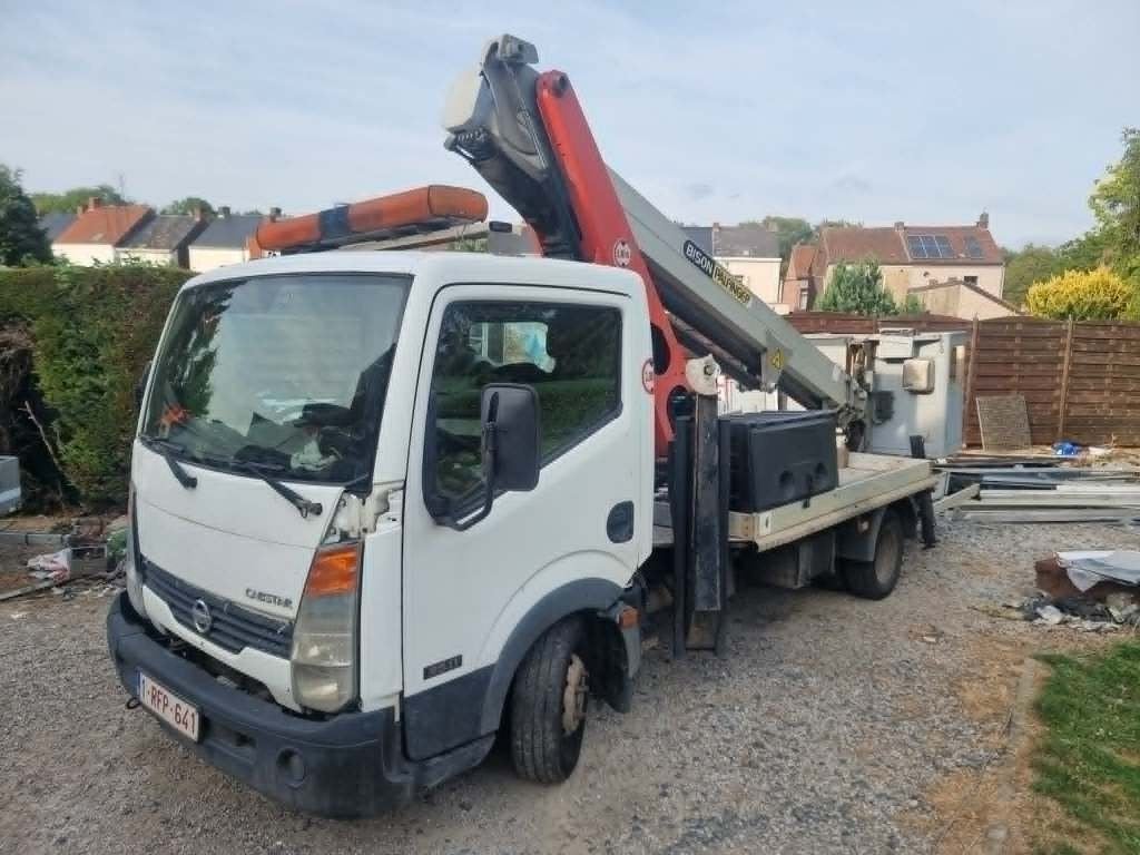 Nissan Cabstar 2008, Auto's, Achterwielaandrijving, Overige modellen, Overige bekleding, Overige kleuren