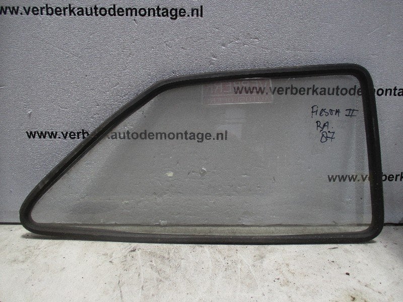 VITRE LATERALE ARRIÈRE DROIT 3 deurs Ford Fiesta 2, Henry-Ford-Straße  1
50735  Köln, DE, Ford-Werke GmbH, Kunden@ford.com, Ford