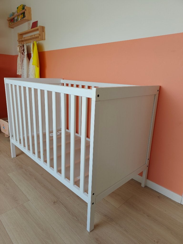IKEA kinderbedje incl. ademend matrasje en hoeslaken, Matelas, Moins de 70 cm, Enlèvement, Utilisé