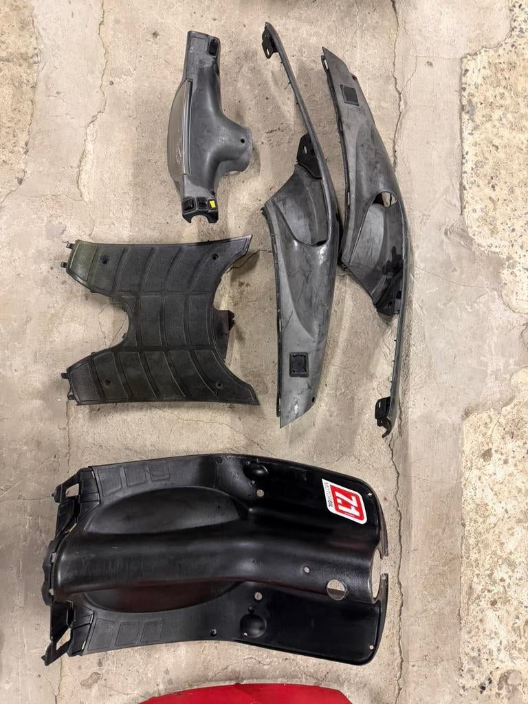 Piaggio zip type 3 / 98 binnenkappen, Ophalen of Verzenden