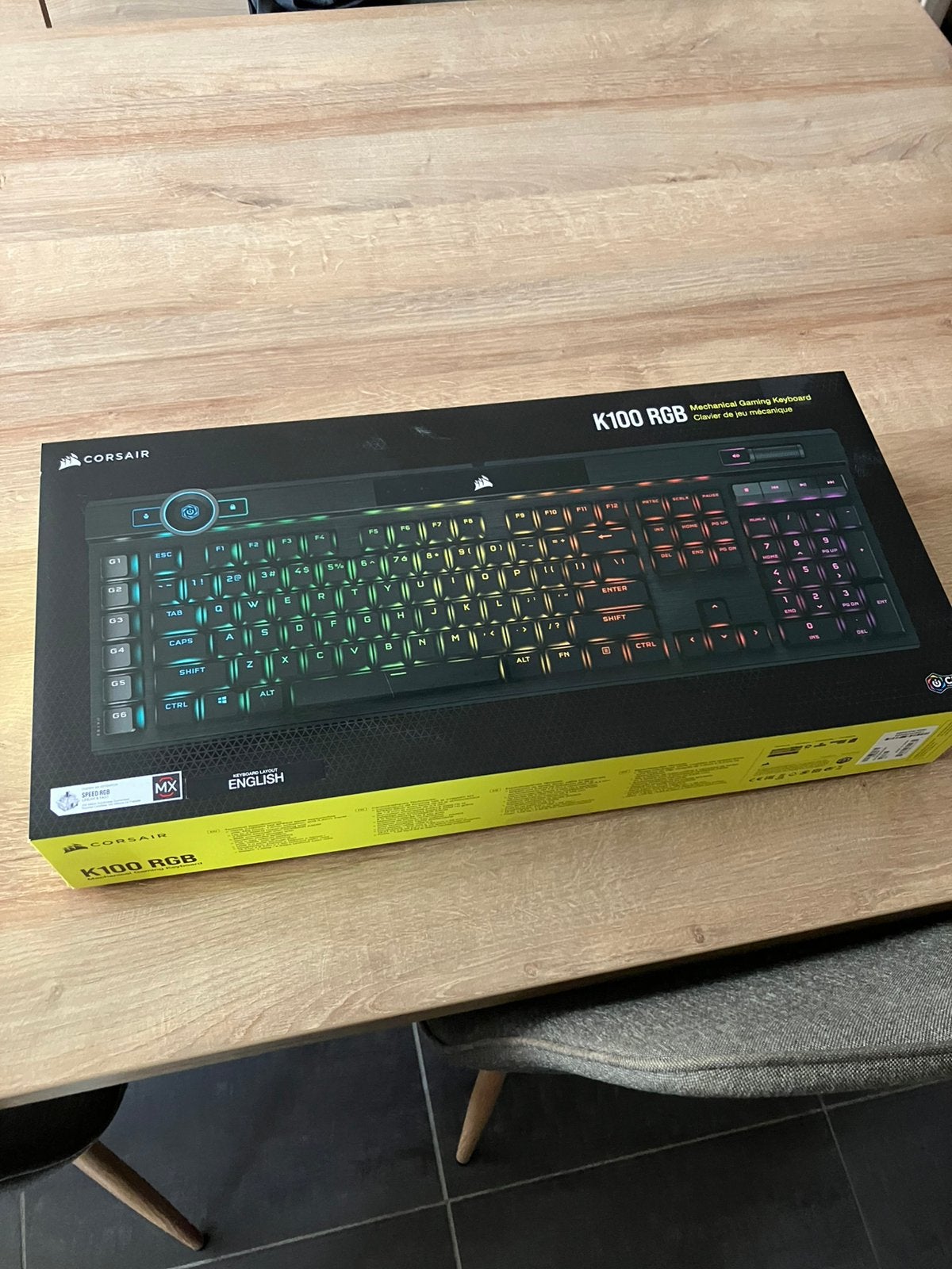 Corsair K100 RGB Mechanisch Gaming Toetsenbord, Computers en Software, Ophalen, Qwerty, Zo goed als nieuw, Gaming toetsenbord
